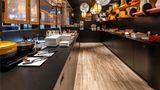 <b>Suite Novotel Reims Centre Restaurant</b>. Images powered by <a href="https://iceportal.shijigroup.com/" title="IcePortal" target="_blank">IcePortal</a>.