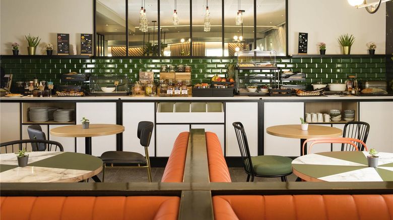 <b>Aparthotel Adagio Brussels Grand Place Restaurant</b>. Images powered by <a href="https://iceportal.shijigroup.com/" title="IcePortal" target="_blank">IcePortal</a>.