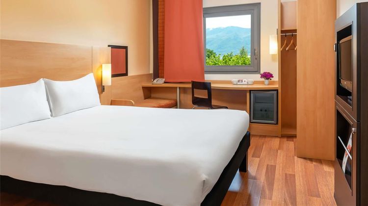 Ibis Bursa Exterior