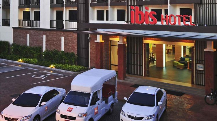 Hotel Ibis Phuket Kata Exterior