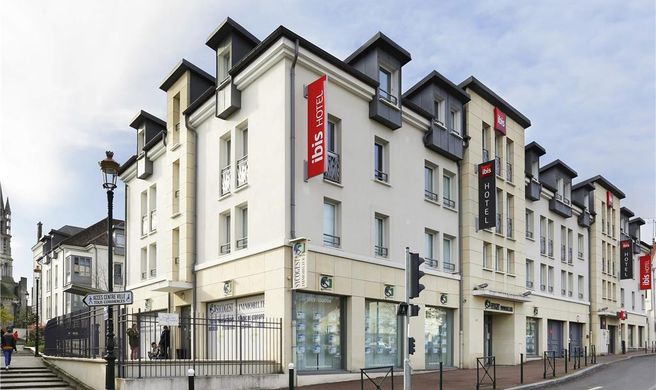 Hotel Ibis Etampes Exterior