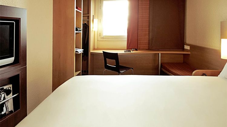 Hotel Ibis Etampes Room