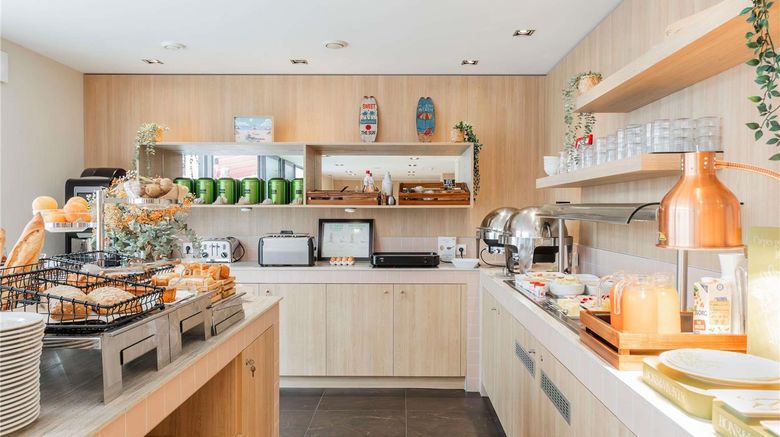 <b>Mercure Le President Biarritz Centre Restaurant</b>. Images powered by <a href="https://iceportal.shijigroup.com/" title="IcePortal" target="_blank">IcePortal</a>.