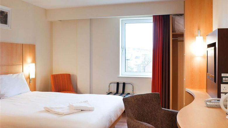<b>Hotel Ibis Belfast Queens Quarter Room</b>. Images powered by <a href="https://iceportal.shijigroup.com/" title="IcePortal" target="_blank">IcePortal</a>.
