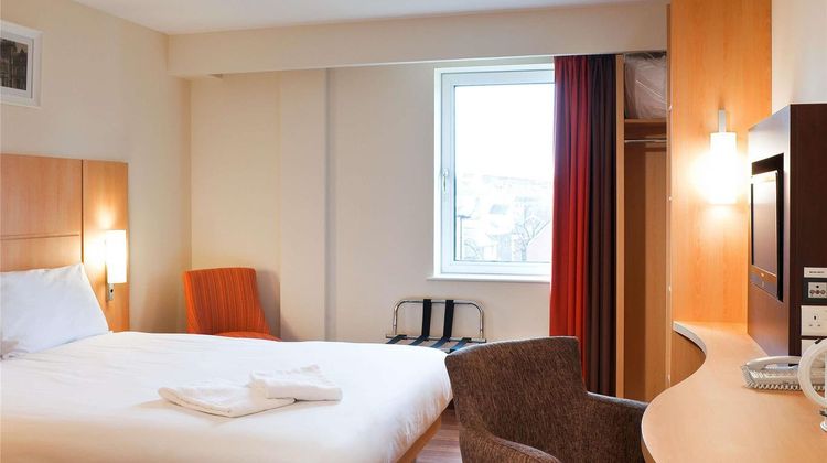 Hotel Ibis Belfast Queens Quarter Room