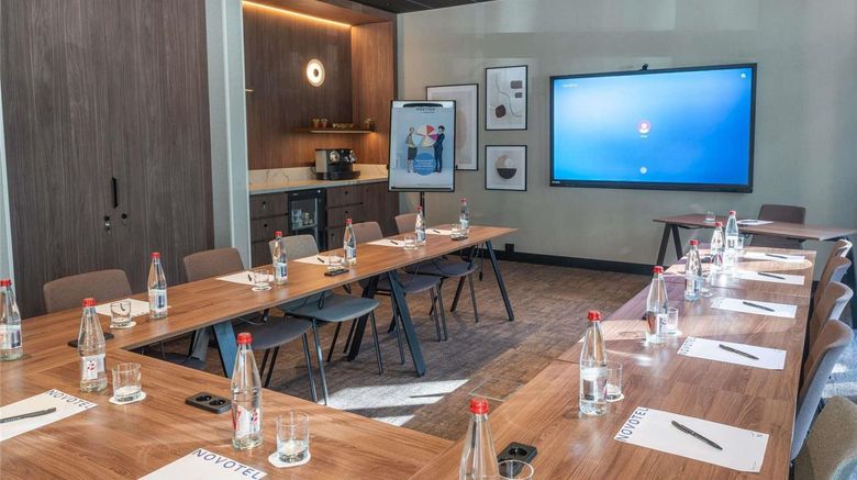 <b>Novotel Nantes Centre Loire Meeting</b>. Images powered by <a href="https://iceportal.shijigroup.com/" title="IcePortal" target="_blank">IcePortal</a>.