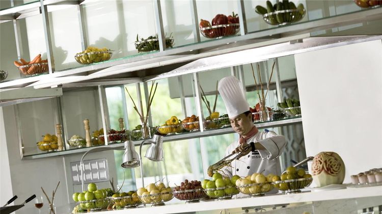 Novotel Bangka Golf & Convention Center Restaurant