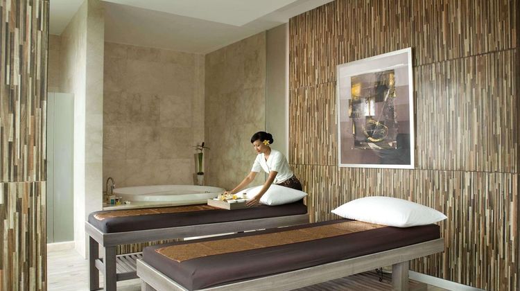 Novotel Bangka Golf & Convention Center Spa