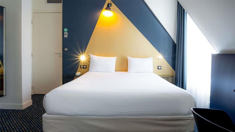 Ibis Styles Paris 15 Lecourbe Room