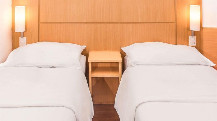 Ibis Asuncion Room