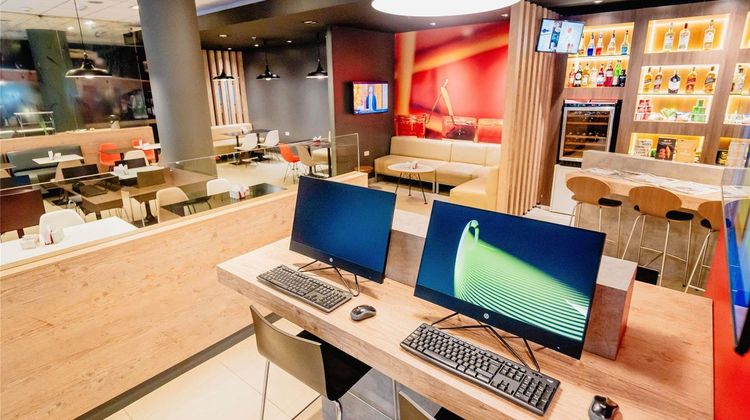 Ibis Asuncion Other
