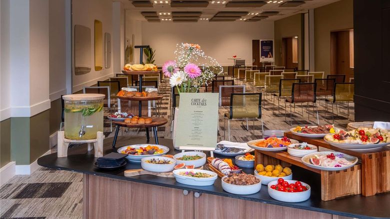 <b>Novotel Lyon Confluence Meeting</b>. Images powered by <a href="https://iceportal.shijigroup.com/" title="IcePortal" target="_blank">IcePortal</a>.