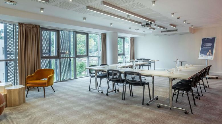 <b>Novotel Lyon Confluence Meeting</b>. Images powered by <a href="https://iceportal.shijigroup.com/" title="IcePortal" target="_blank">IcePortal</a>.