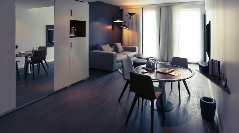 <b>Molitor Hotel & Spa Paris Suite</b>. Images powered by <a href="https://iceportal.shijigroup.com/" title="IcePortal" target="_blank">IcePortal</a>.