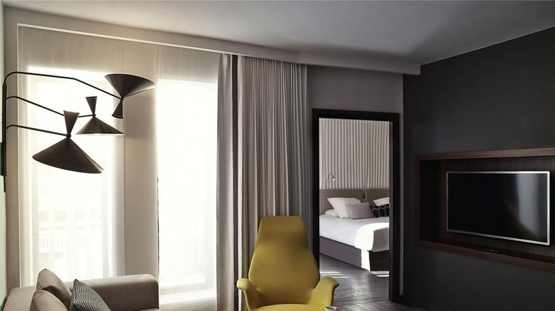 <b>Molitor Hotel & Spa Paris Suite</b>. Images powered by <a href="https://iceportal.shijigroup.com/" title="IcePortal" target="_blank">IcePortal</a>.