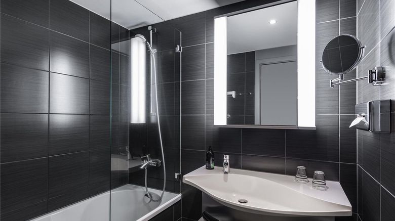 <b>Adagio Berlin Kurfurstendamm Room</b>. Images powered by <a href="https://iceportal.shijigroup.com/" title="IcePortal" target="_blank">IcePortal</a>.