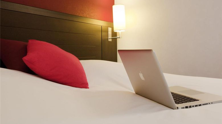 <b>Ibis Styles Belfort Centre Room</b>. Images powered by <a href="https://iceportal.shijigroup.com/" title="IcePortal" target="_blank">IcePortal</a>.