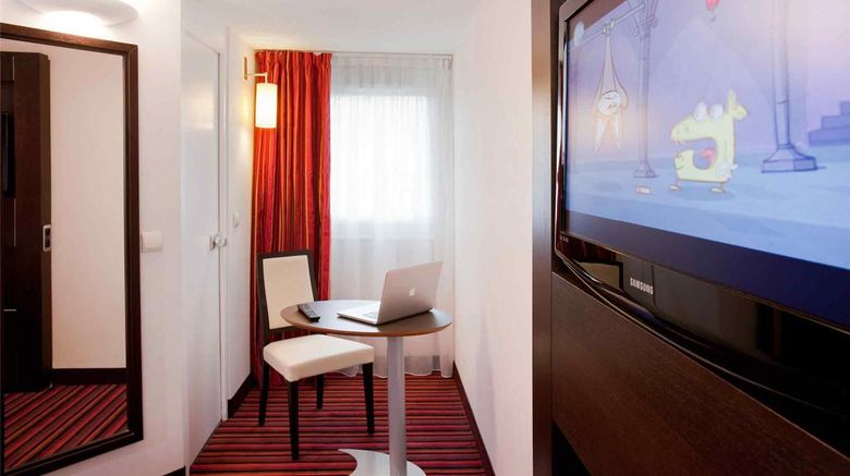 <b>Ibis Styles Belfort Centre Room</b>. Images powered by <a href="https://iceportal.shijigroup.com/" title="IcePortal" target="_blank">IcePortal</a>.