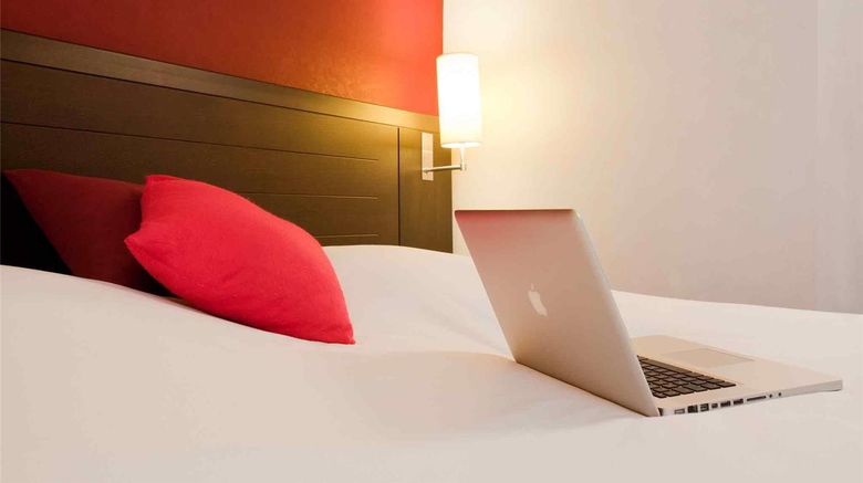 <b>Ibis Styles Belfort Centre Room</b>. Images powered by <a href="https://iceportal.shijigroup.com/" title="IcePortal" target="_blank">IcePortal</a>.