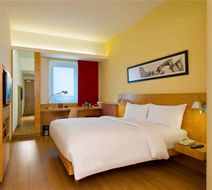Ibis Nashik Hotel Room