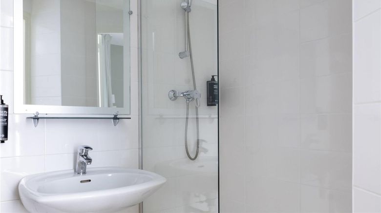 <b>Ibis Styles Asnieres Centre Room</b>. Images powered by <a href="https://iceportal.shijigroup.com/" title="IcePortal" target="_blank">IcePortal</a>.