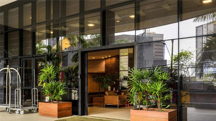 Mercure Boulevard Exterior