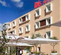 Hotel Ibis Loriol Le Pouzin Exterior