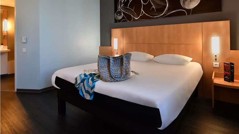<b>Ibis Les Herbiers Room</b>. Images powered by <a href="https://iceportal.shijigroup.com/" title="IcePortal" target="_blank">IcePortal</a>.