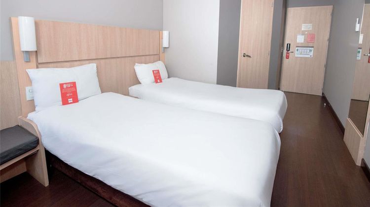 Ibis Medellin Room