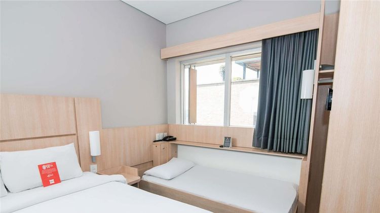 Ibis Medellin Room