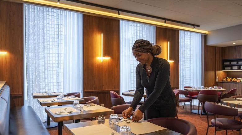 <b>Novotel Rennes Centre Gare Restaurant</b>. Images powered by <a href="https://iceportal.shijigroup.com/" title="IcePortal" target="_blank">IcePortal</a>.