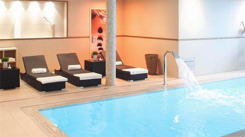 <b>Novotel Rennes Centre Gare Pool</b>. Images powered by <a href="https://iceportal.shijigroup.com/" title="IcePortal" target="_blank">IcePortal</a>.