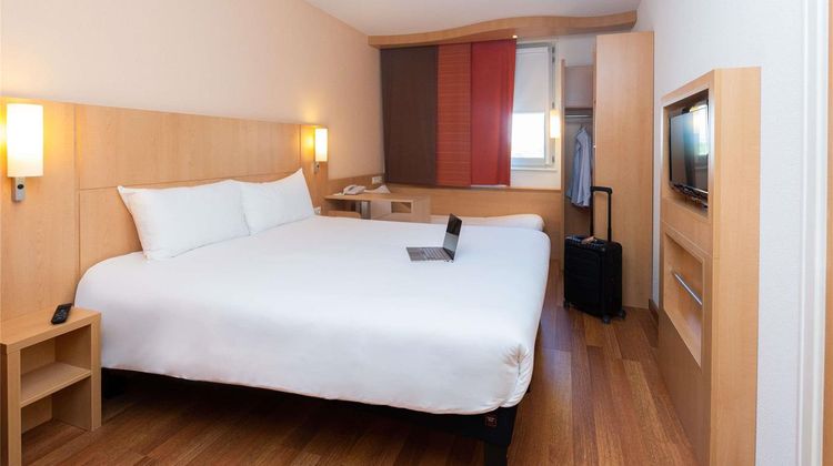 Ibis Lyon Est Chaponnay Room