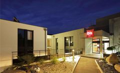 Ibis Guingamp