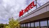 Ibis Guingamp Exterior