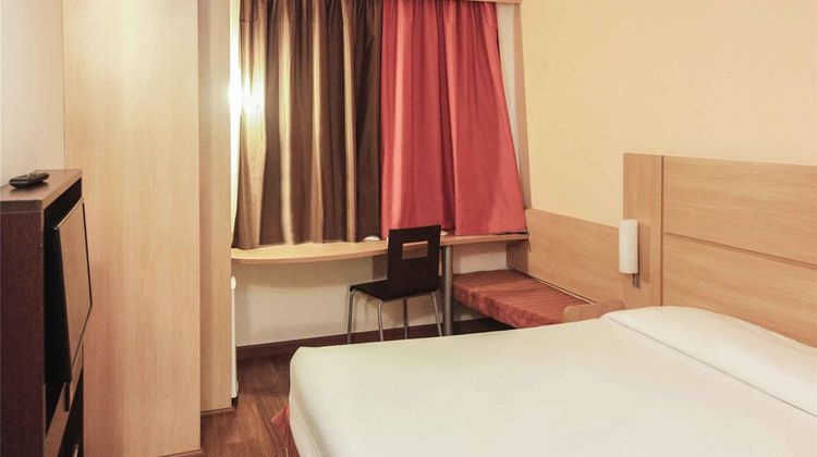 Ibis Sertaozinho Room