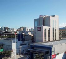 Ibis Vitoria Camburi Exterior