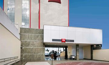 Ibis Vitoria Camburi