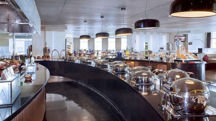 Novotel Jakarta Gajah Mada Restaurant
