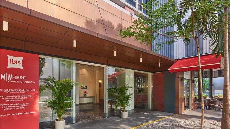 Hotel Ibis Singapore Novena Exterior