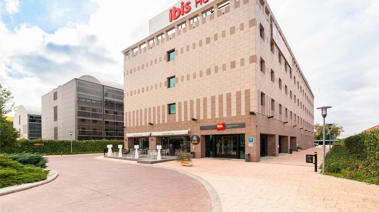 <b>ibis Madrid Alcala de Henares la Garena Exterior</b>. Images powered by <a href="https://iceportal.shijigroup.com/" title="IcePortal" target="_blank">IcePortal</a>.