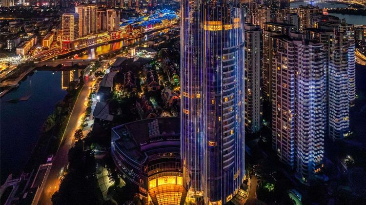 Pullman Linyi Lushang Exterior