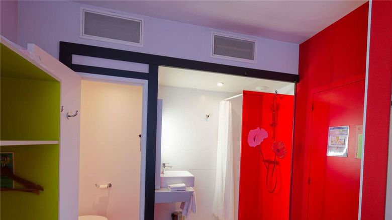 <b>Ibis Styles Saint-Brieuc Gare Room</b>. Images powered by <a href="https://iceportal.shijigroup.com/" title="IcePortal" target="_blank">IcePortal</a>.
