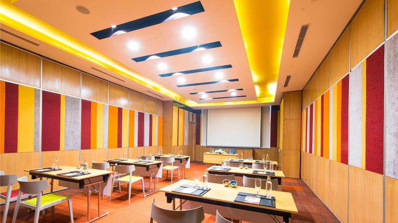 <b>Ibis Delhi Airport Meeting</b>. Images powered by <a href="https://iceportal.shijigroup.com/" title="IcePortal" target="_blank">IcePortal</a>.