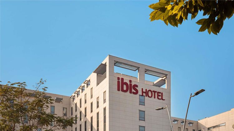 Ibis Delhi Airport Exterior