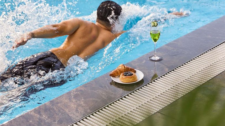 <b>Pullman Saigon Centre Pool</b>. Images powered by <a href="https://iceportal.shijigroup.com/" title="IcePortal" target="_blank">IcePortal</a>.