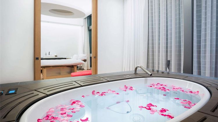 Sofitel Dubai Downtown Spa