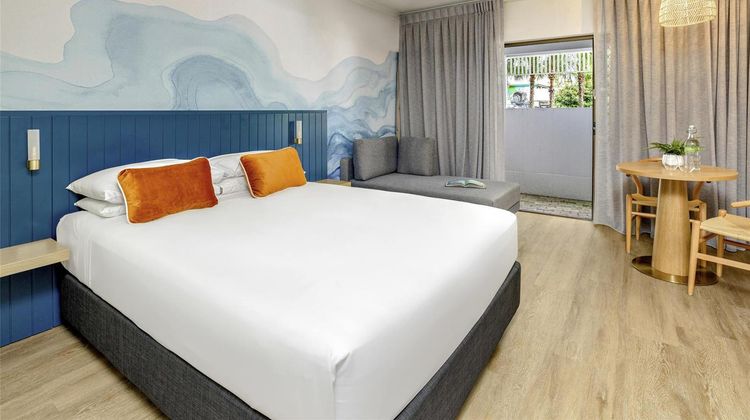 Mercure Cairns Room