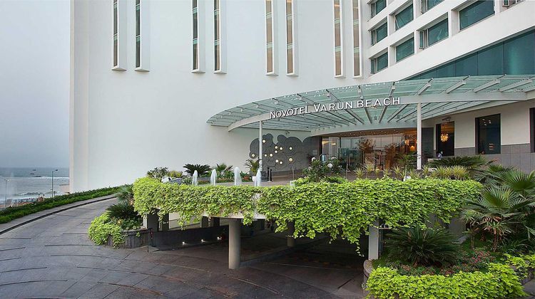 Novotel Visakhapatnam Varun Beach Exterior