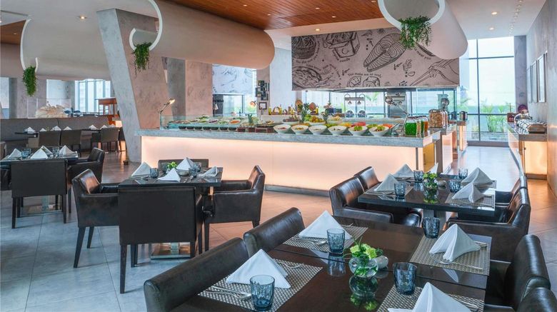 <b>Pullman Jakarta Central Park Restaurant</b>. Images powered by <a href="https://iceportal.shijigroup.com/" title="IcePortal" target="_blank">IcePortal</a>.